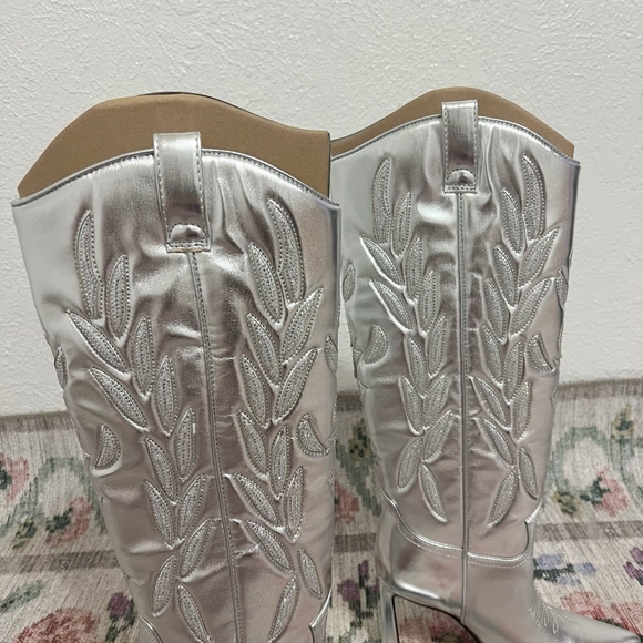 NEW Steve Madden Kinzee Pointed Toe Cowboy Boots - Picture 5 of 13